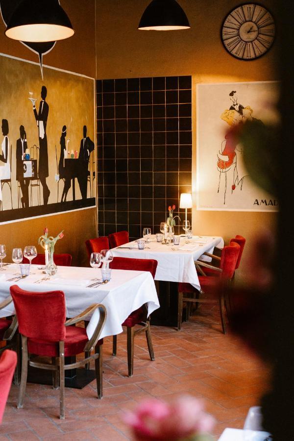 Amadeus Restaurant & Boutique Hotel ウェル エクステリア 写真