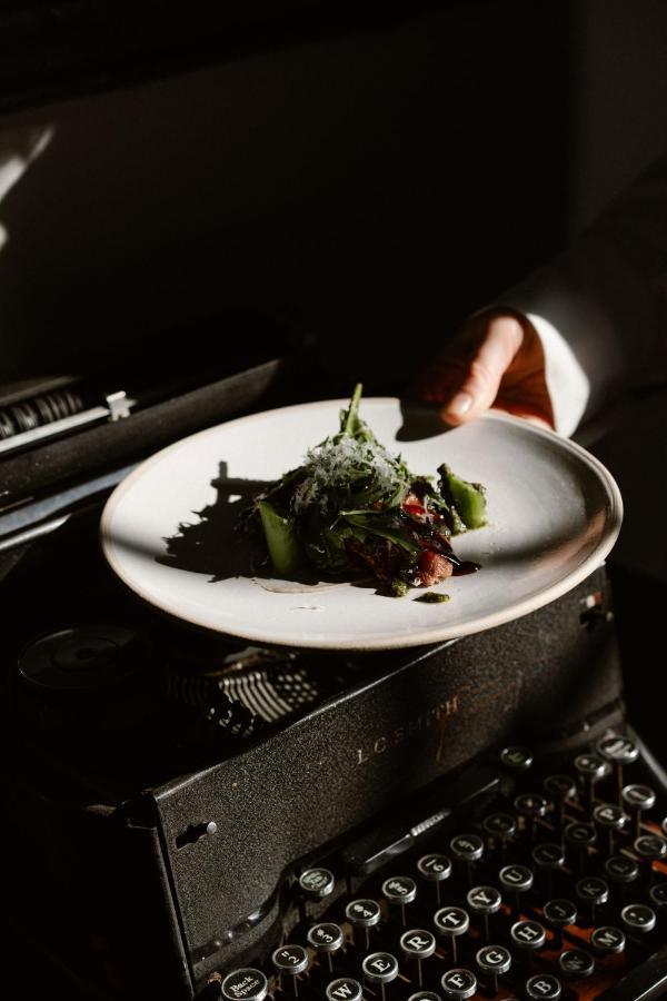 Amadeus Restaurant & Boutique Hotel ウェル エクステリア 写真