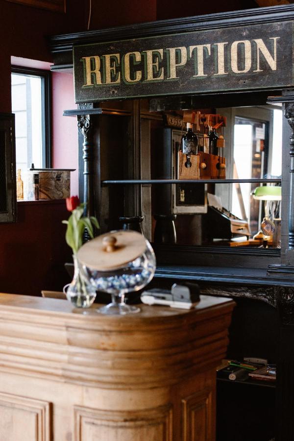 Amadeus Restaurant & Boutique Hotel ウェル エクステリア 写真